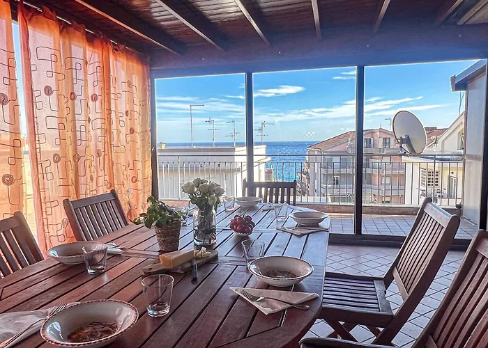 Beach House Roccalumera